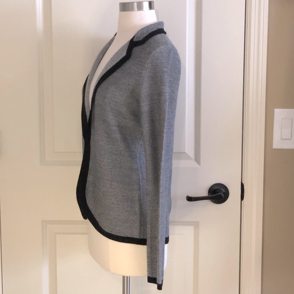 Banana Republic Knit Blazer - Picture 2 of 5